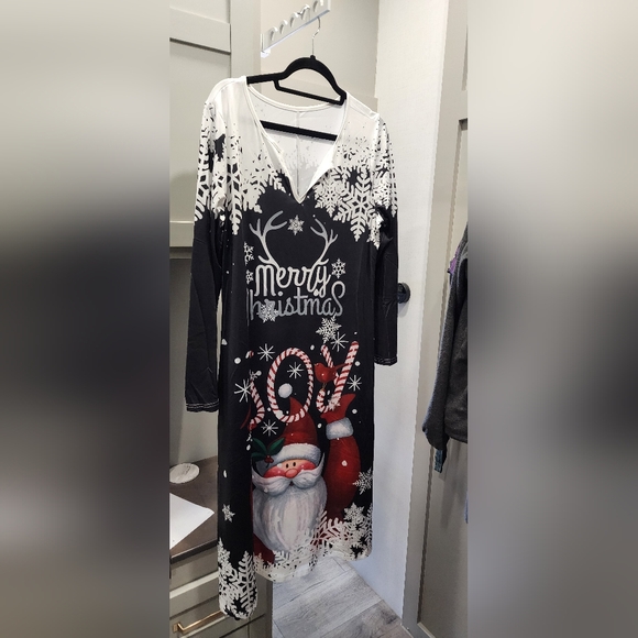 NWOT Christmas Santa Clause & Candy Long Sleeve Dress with pockets - Picture 3 of 9